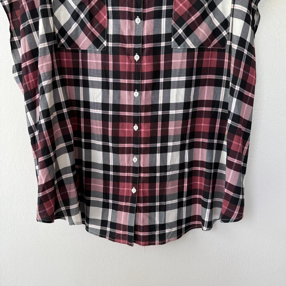 Torrid size 4X Plaid short sleeves Buttondown blouse size 4X - Picture 4 of 8